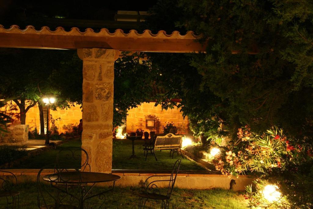 Hotel El Convent 1613 La Fresneda Zewnętrze zdjęcie